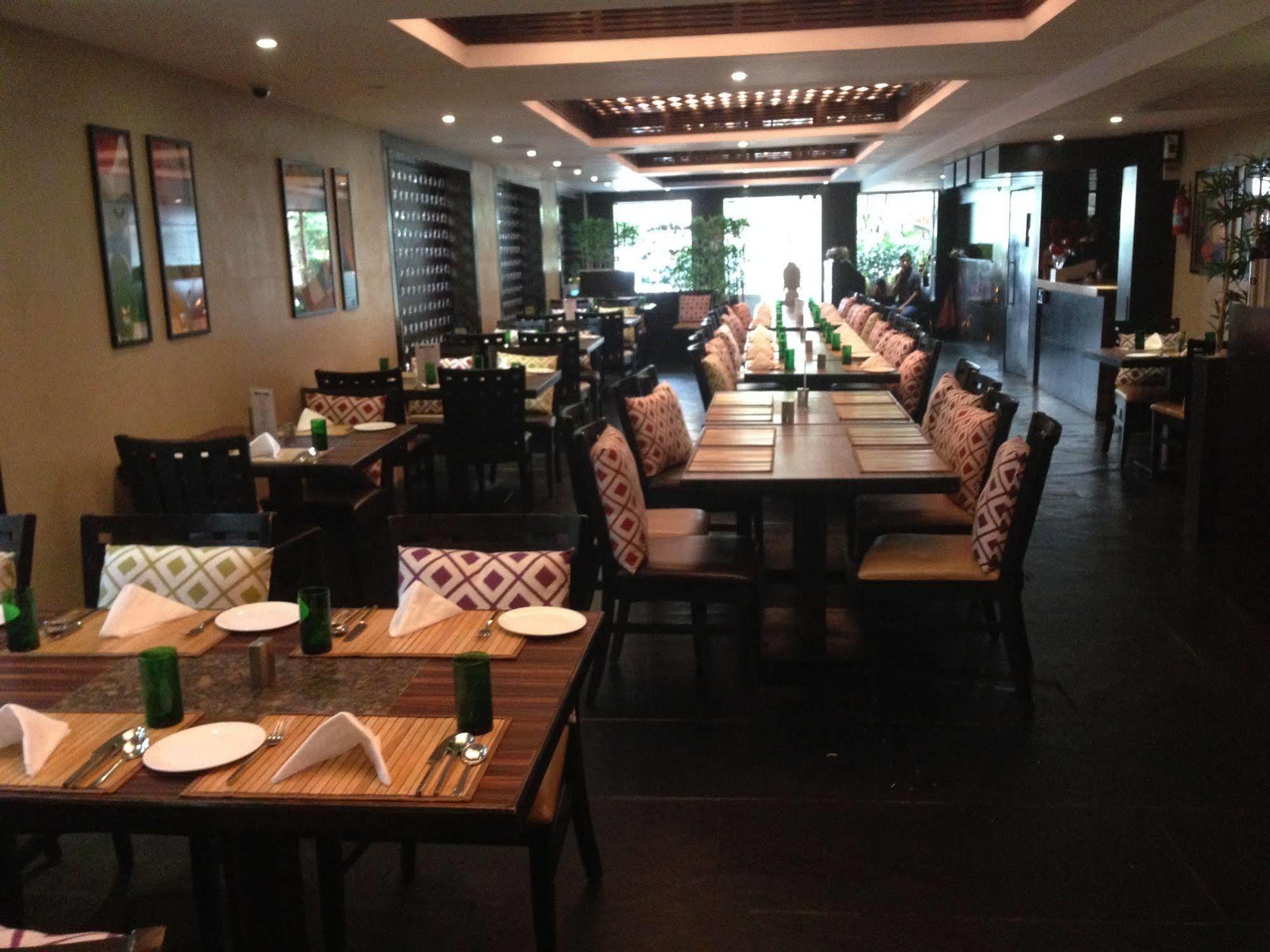 Hotel Thulashi Park เชนไน ภายนอก รูปภาพ