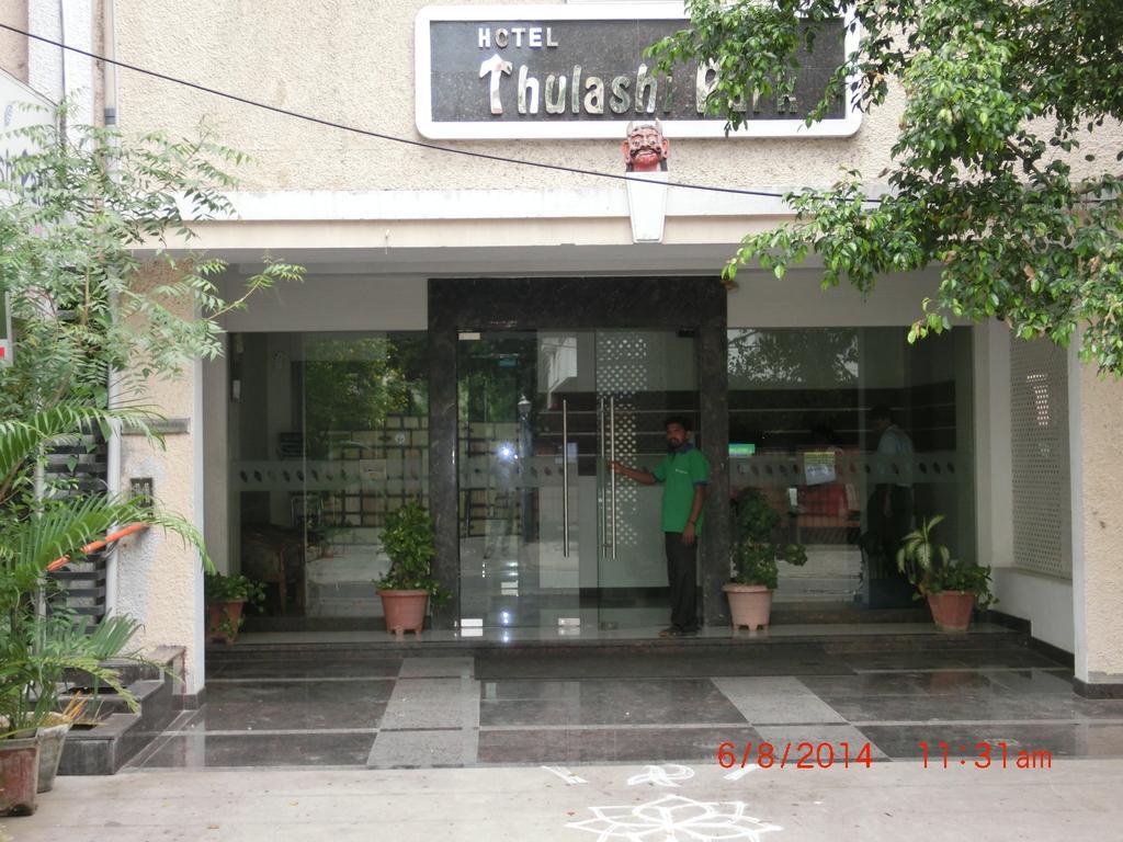 Hotel Thulashi Park เชนไน ภายนอก รูปภาพ