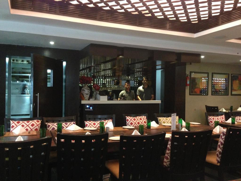 Hotel Thulashi Park เชนไน ภายนอก รูปภาพ