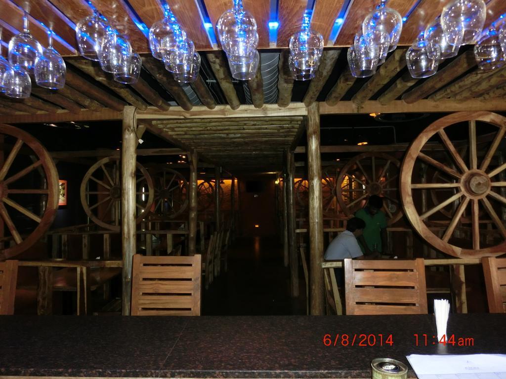 Hotel Thulashi Park เชนไน ภายนอก รูปภาพ