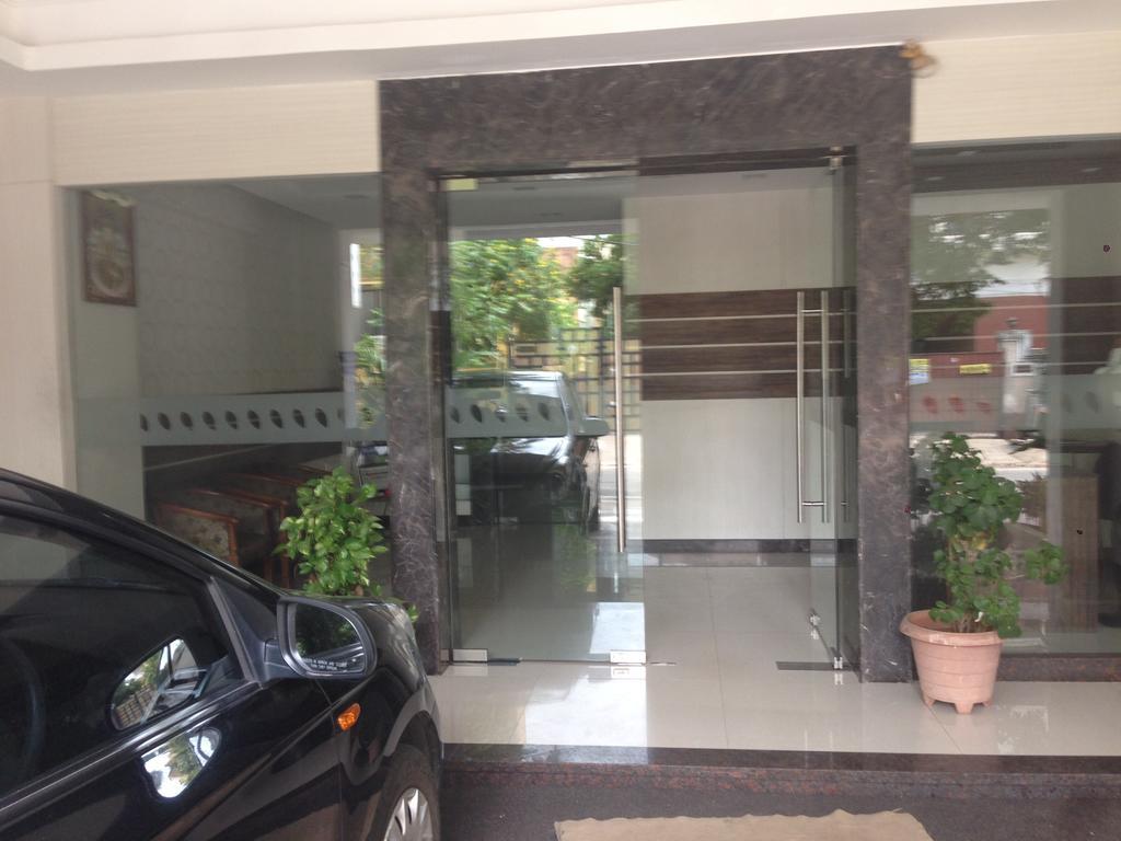 Hotel Thulashi Park เชนไน ภายนอก รูปภาพ
